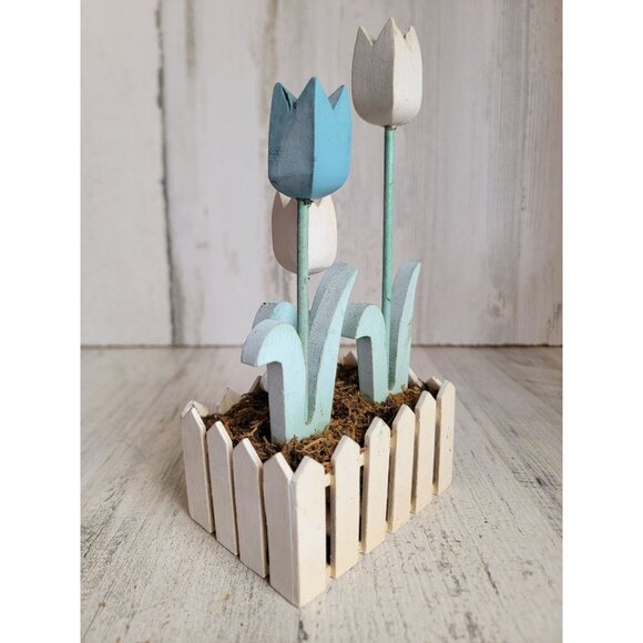 Wooden tulip flower bee spring home decor unique bug april - Picture 4 of 7